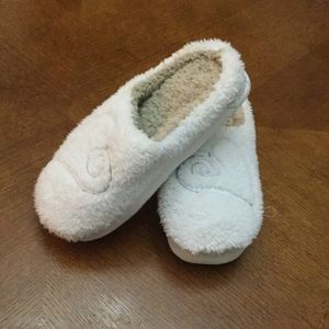 Faceplant fuzzy slippers